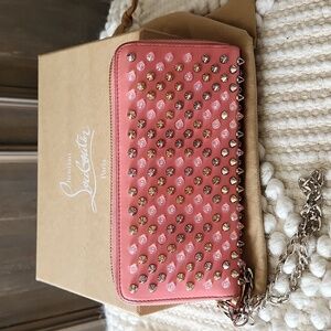 CHRISTAIN LOUBOUTIN stunned wallet